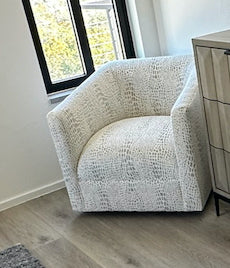 Swivel Chair Darwin Cream