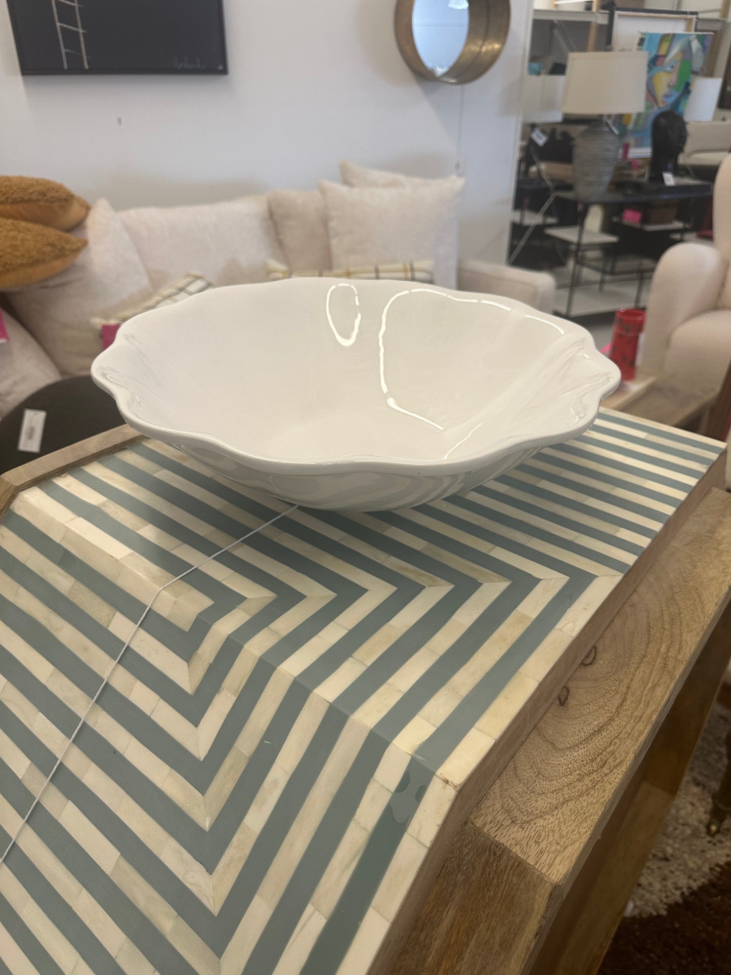 Wide Scalloped Bowl