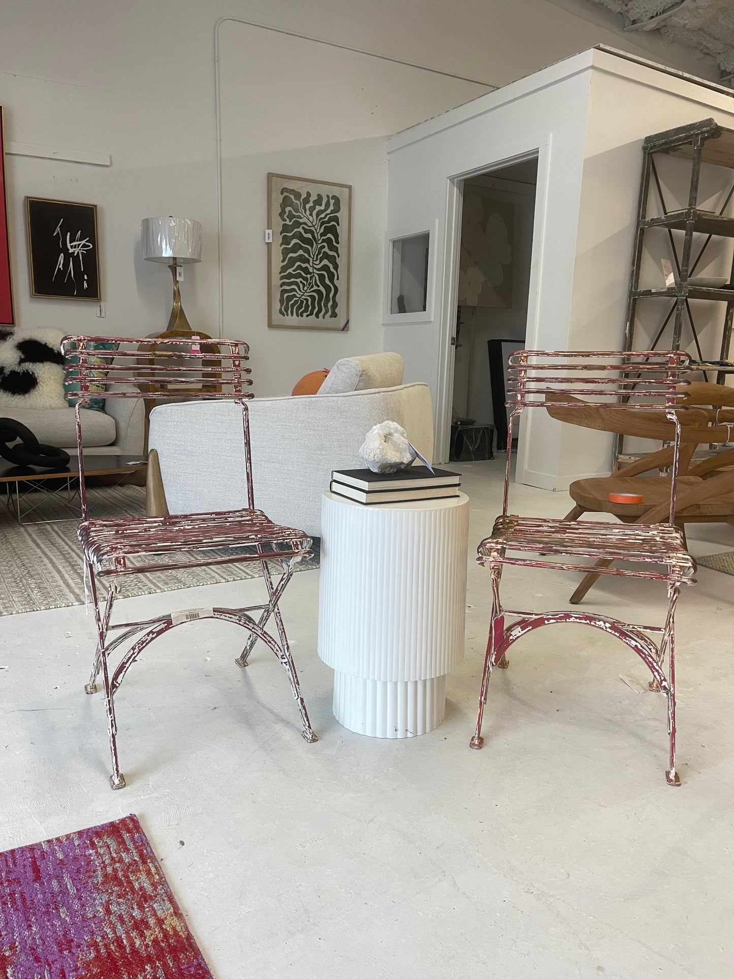 White Ribbed Garden Stool