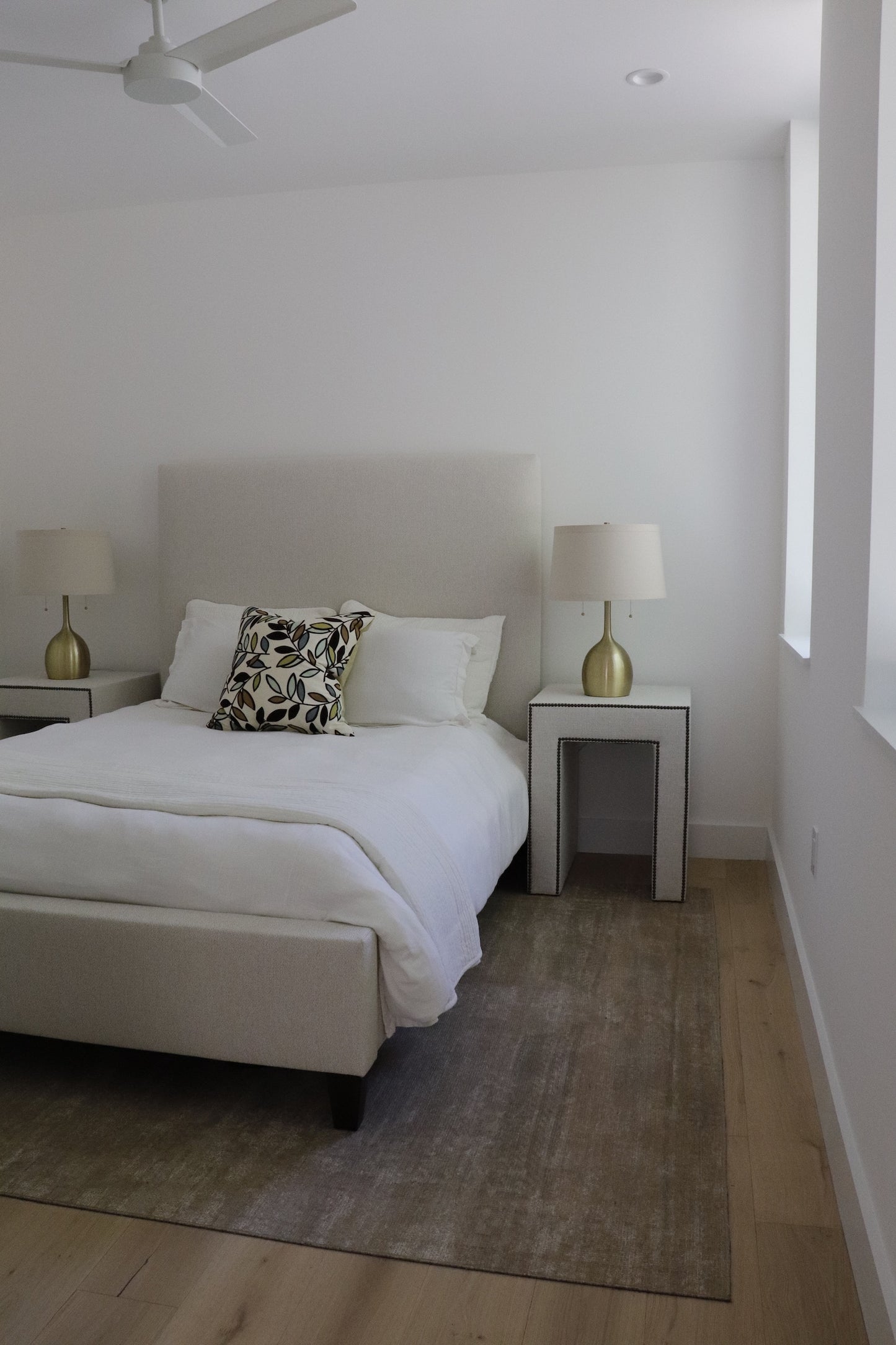 Upholstered Queen Bed 2430 - Bopper Natural