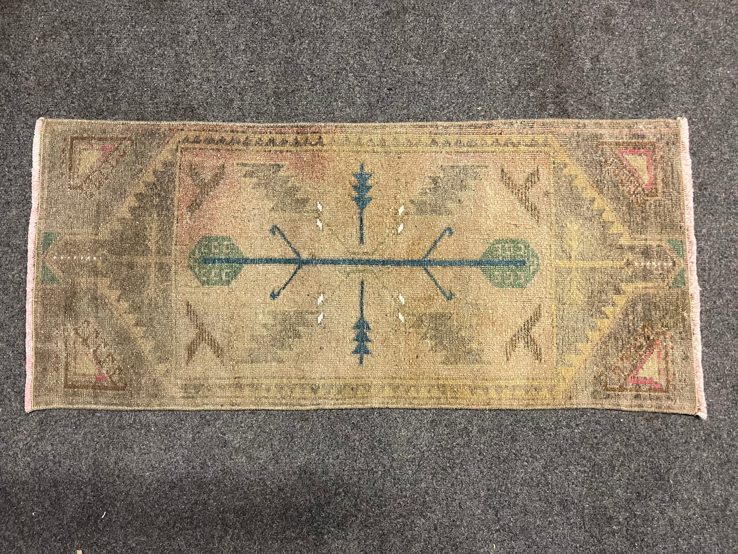 Scatter Rug Spicewood 1'7 x 3'7