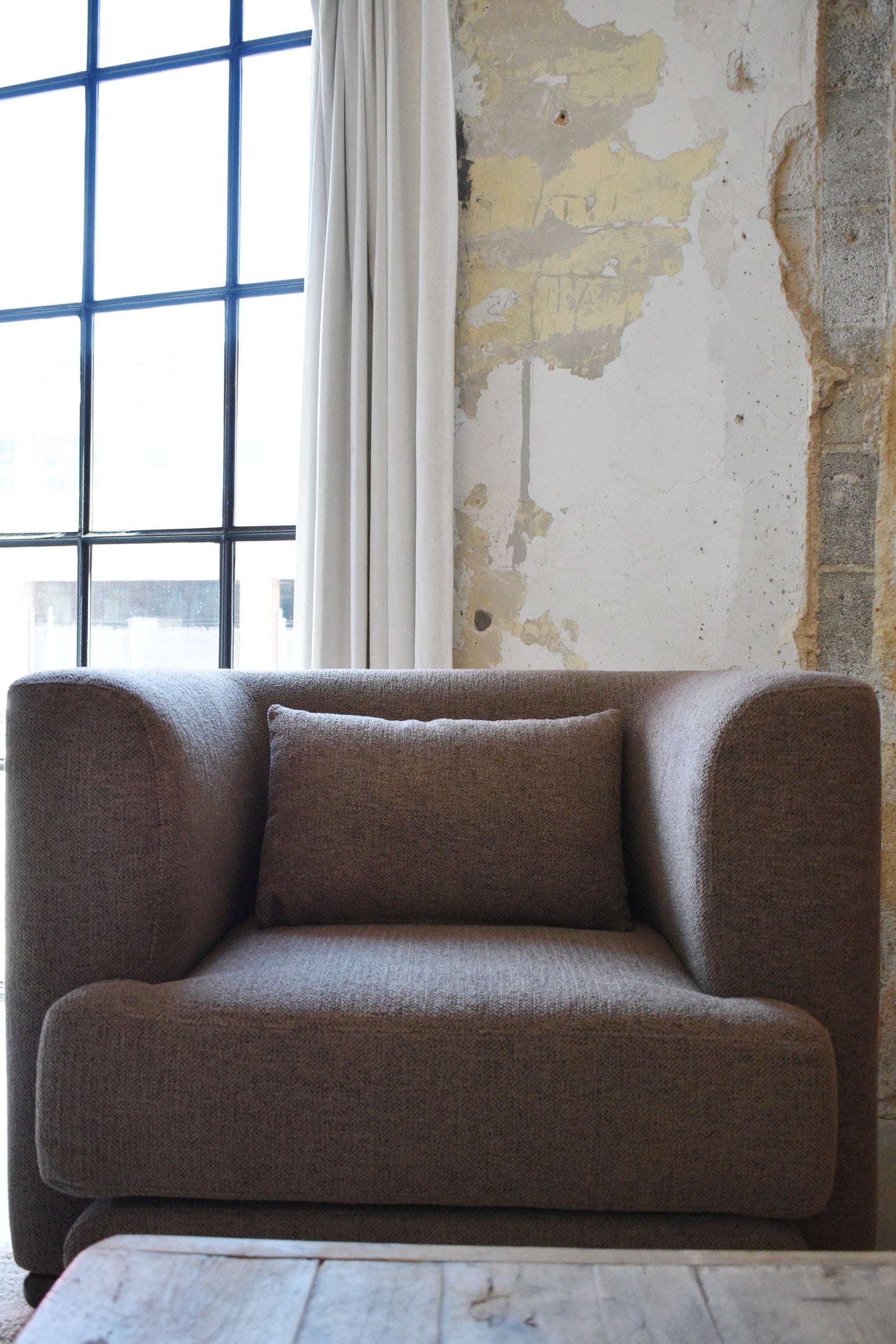 Nayna Armchair 25 - Chocolate