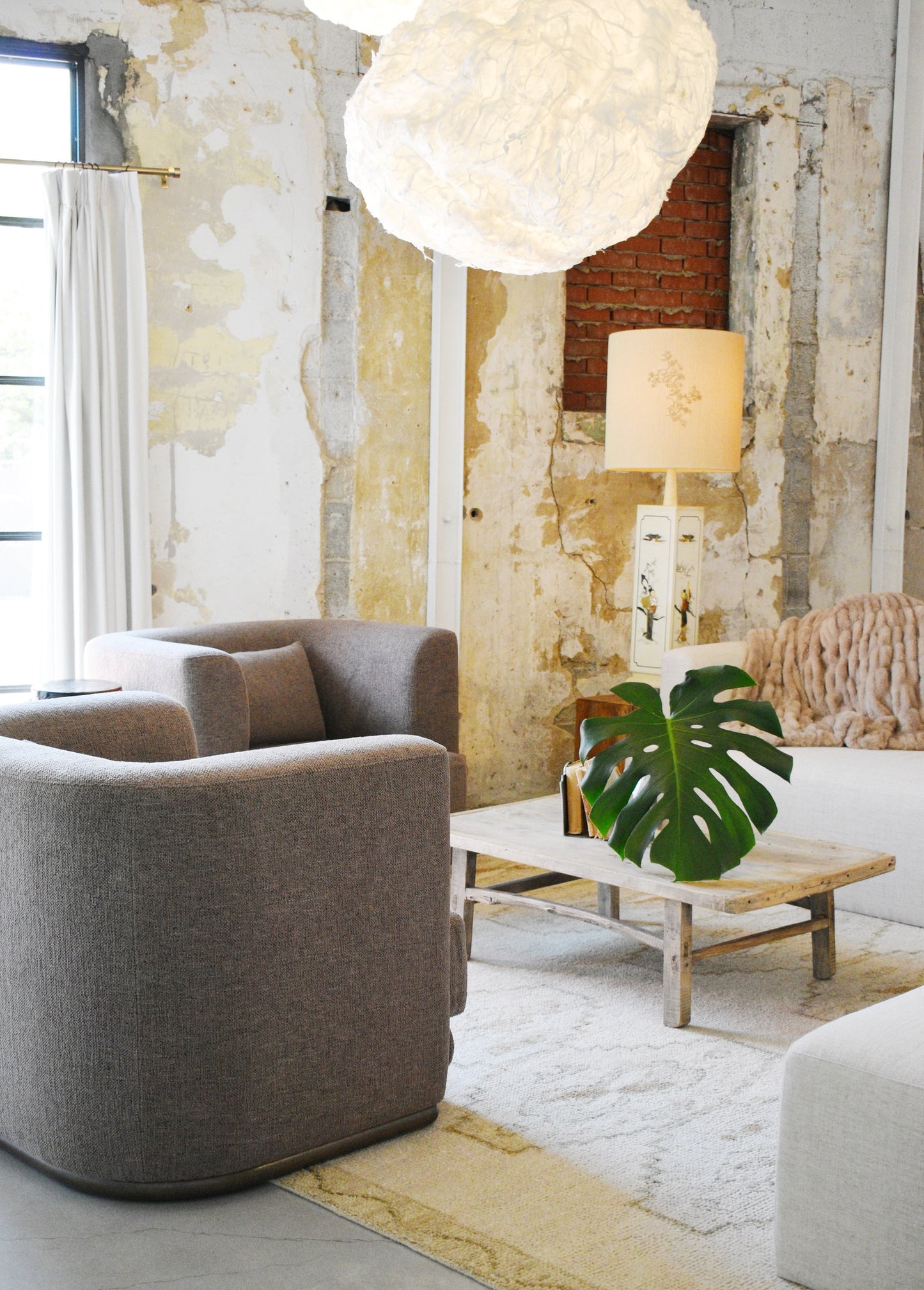 Nayna Armchair 25 - Chocolate