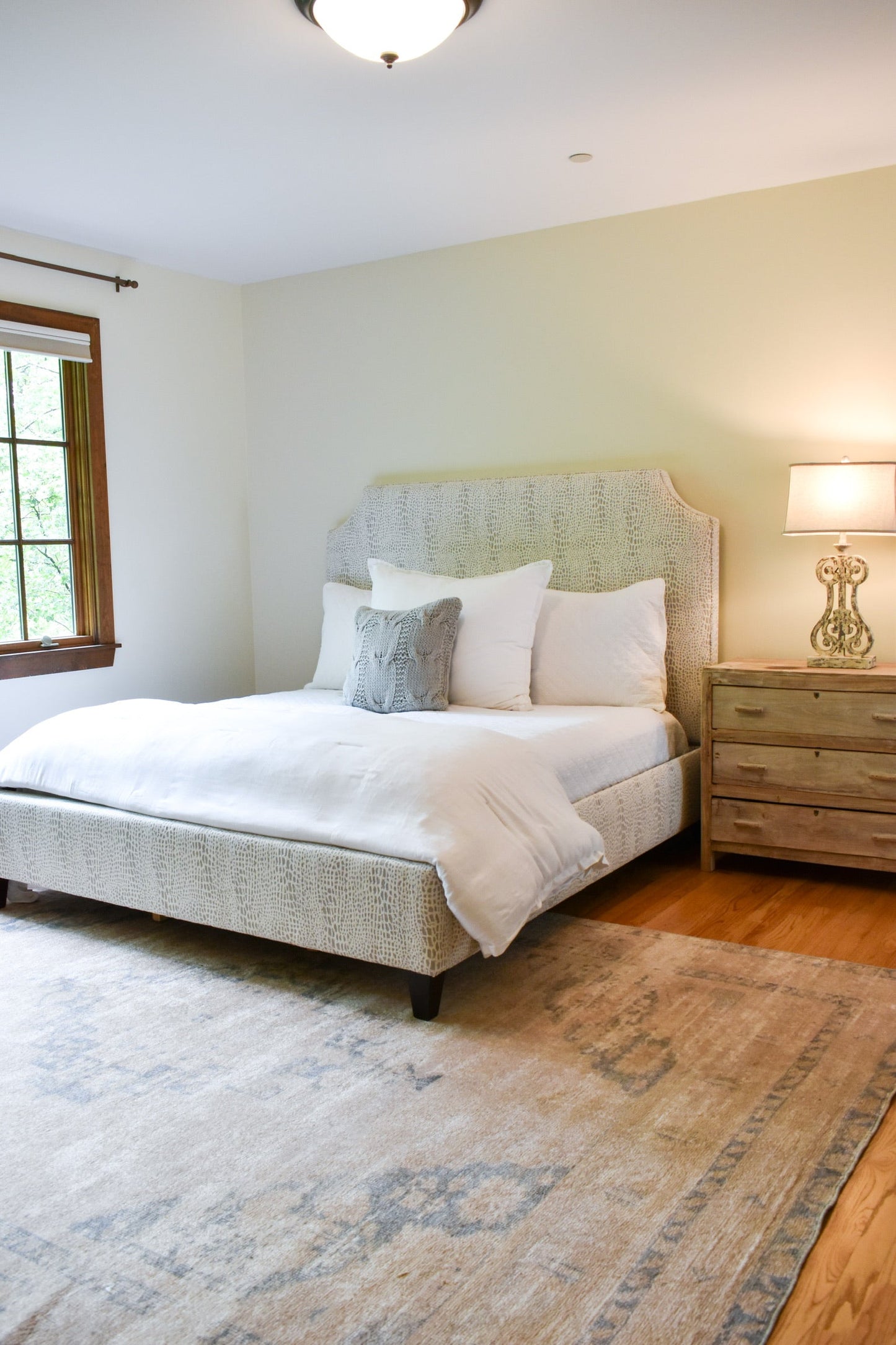 Upholstered King Bed - Darwin Cream