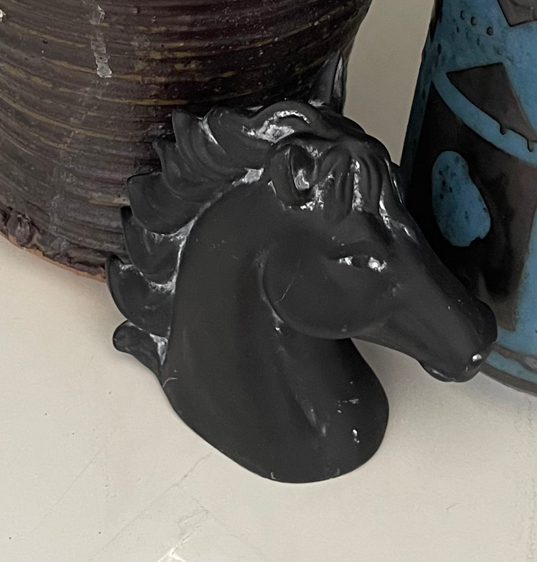 Black Horse Decor