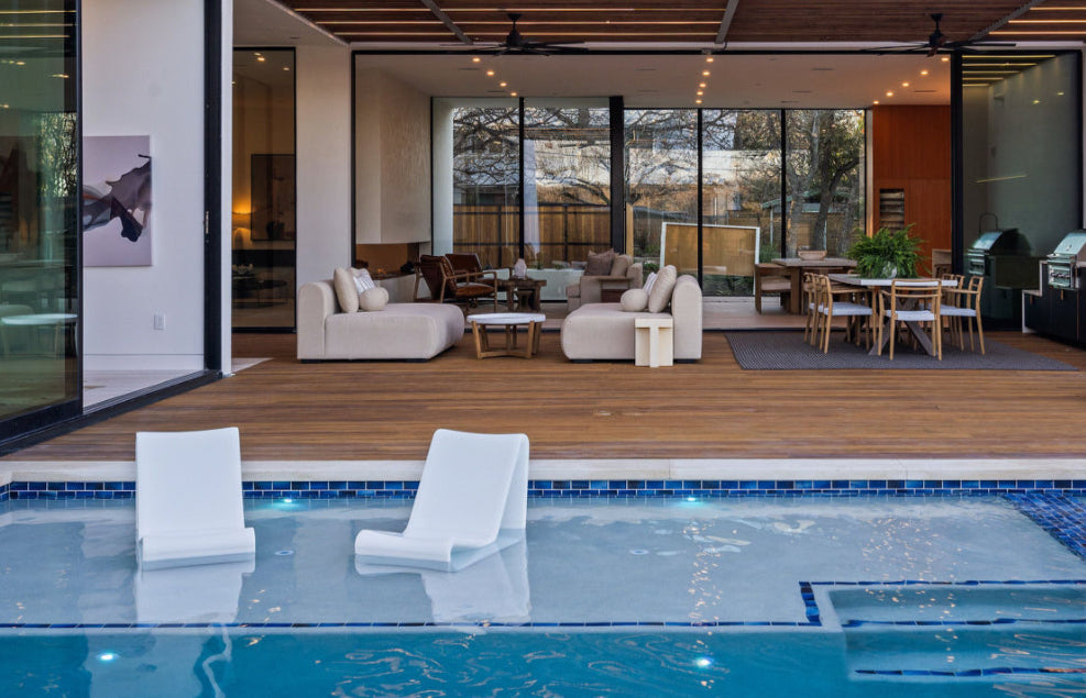 Pool Lounge Chair in White