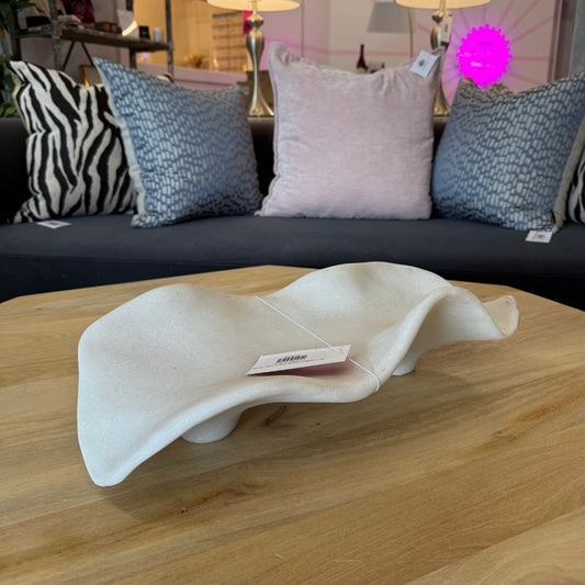 20" Leylani Quartz Resin Tray, White