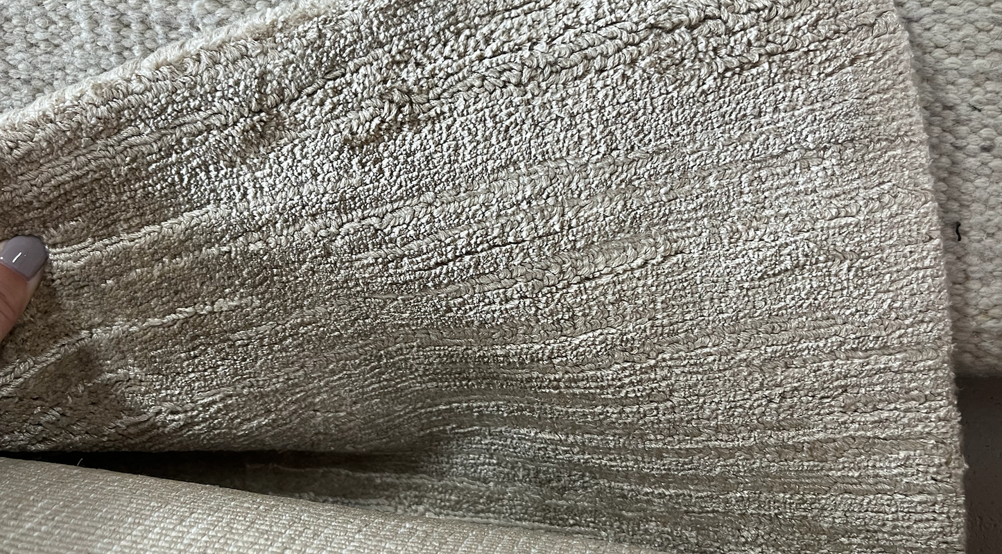 Spiffy Designs Square Motif Handwoven Viscose Rug 9x12