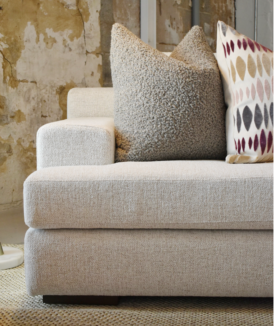 Rocky Sofa in Glacier 95"