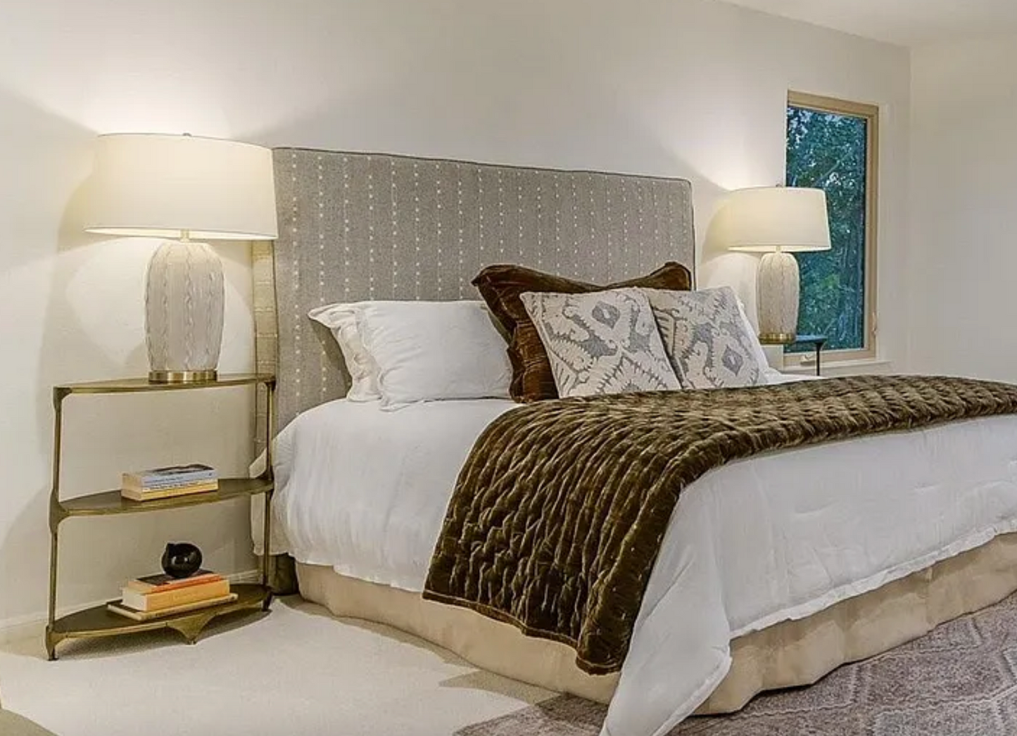 Metal 3-Tier Shelf with Antique Finish