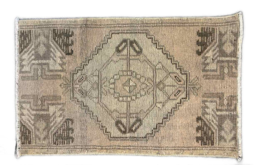 Turkish Scatter Rug Pink and Tan 19" x 31"