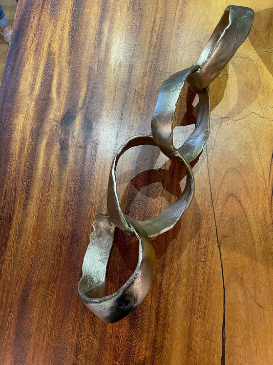 Large Gold Chain Decor