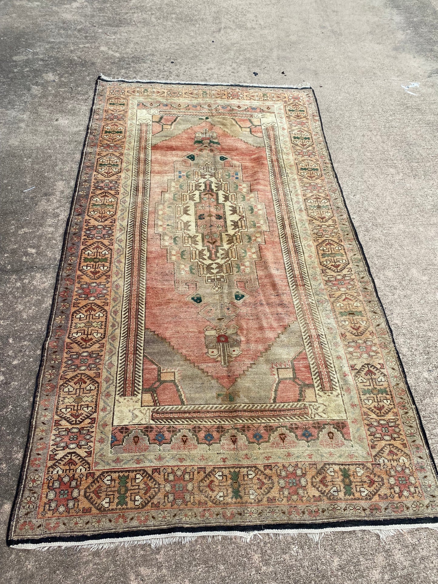 Beagle Turkish Rug 9'6"x5'2"