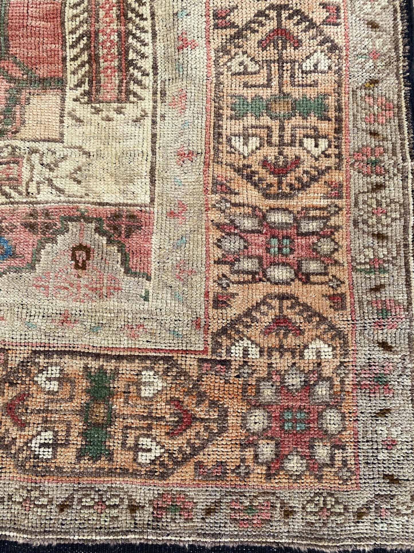 Beagle Turkish Rug 9'6"x5'2"