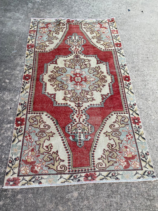 Floral Motif Turkish Rug 4'2"x7'4"