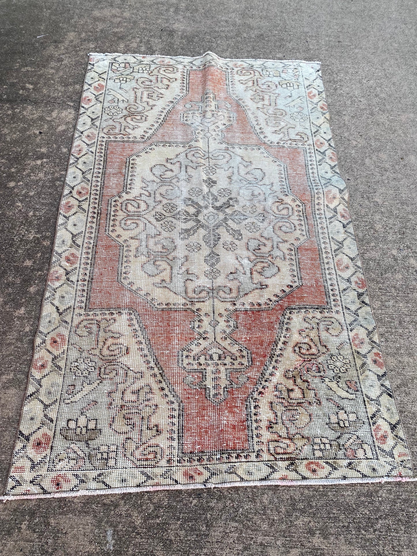 Beagle Turkish Rug 4'1"x7'2"