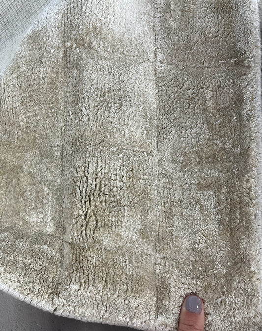 Spiffy Designs Silver Square Viscose Rug 8x10